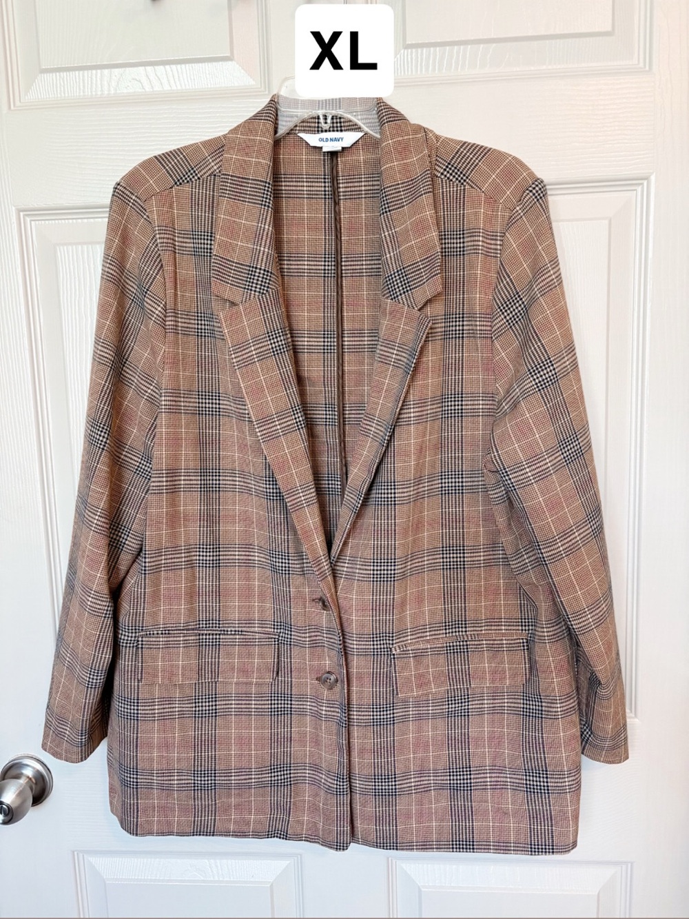 Old Navy Plaid Blazer Jacket in Brown and Black